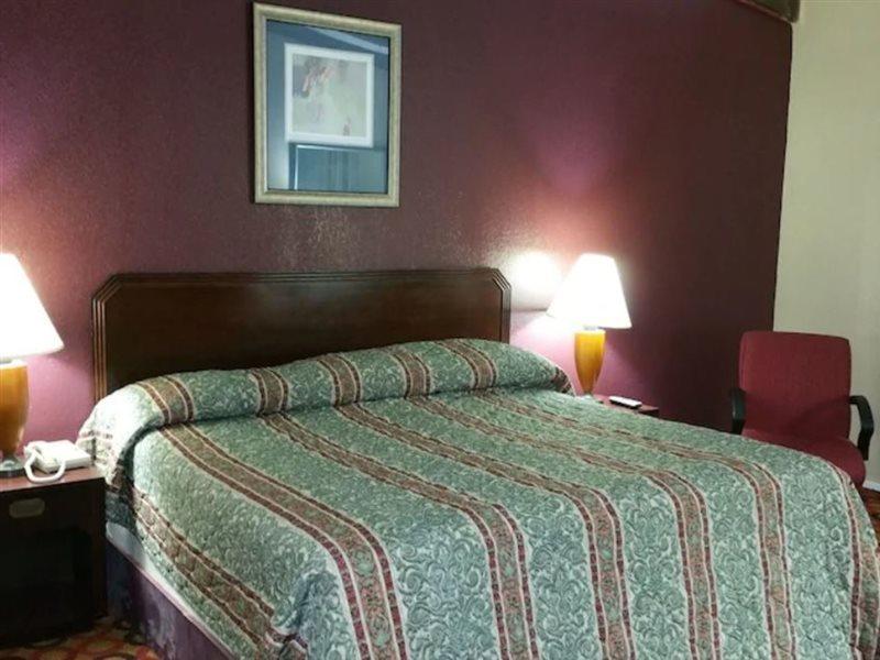 Executive Inn And Suites Waxahachie Zewnętrze zdjęcie