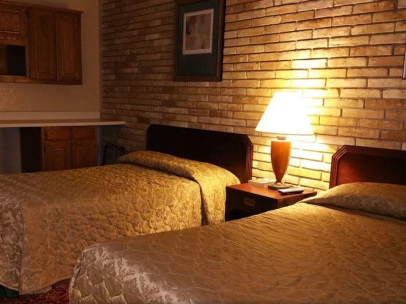 Executive Inn And Suites Waxahachie Zewnętrze zdjęcie