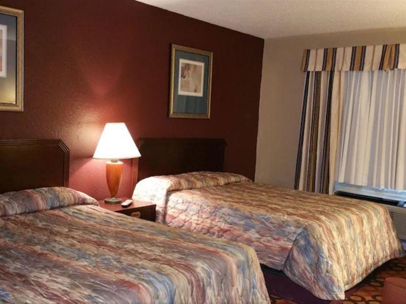 Executive Inn And Suites Waxahachie Zewnętrze zdjęcie